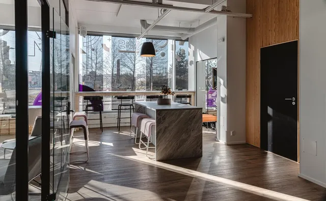 Guest kitchen and counter at the M8S event venue